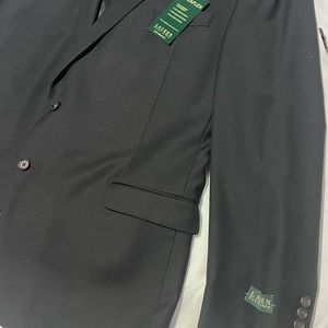 Ralph Lauren Men’s 100% wool suit jacket.